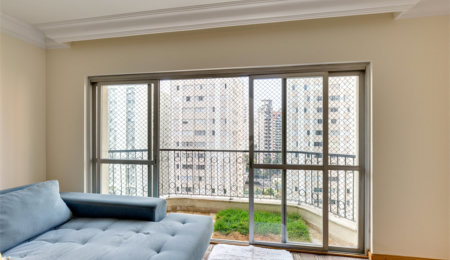 Apartamento à venda com 3 quartos, sendo 2 suítes,  em Moema, São Paulo, SP
