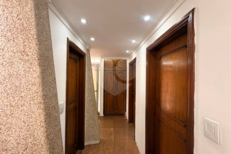 Sobrado à venda com 4 quartos, sendo 3 suítes,  em Jardim São Bento, São Paulo, SP