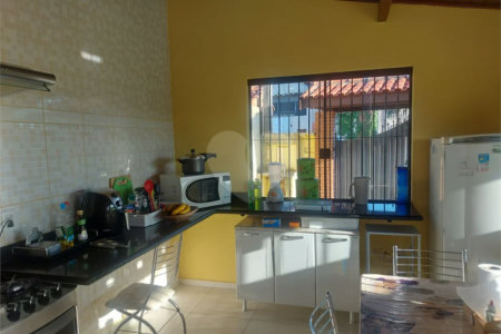 Casa à venda com 3 quartos, sendo 2 suítes,  em Capela, Vinhedo, SP