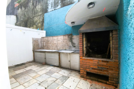 Sobrado à venda com 3 quartos, sendo 1 suíte,  em Jardim Esmeralda, São Paulo, SP