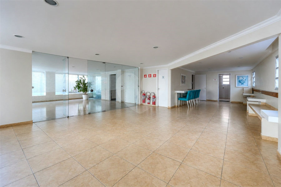 Apartamento à venda com 2 quartos, sendo 1 suíte, em Vila Olímpia, São Paulo, SP