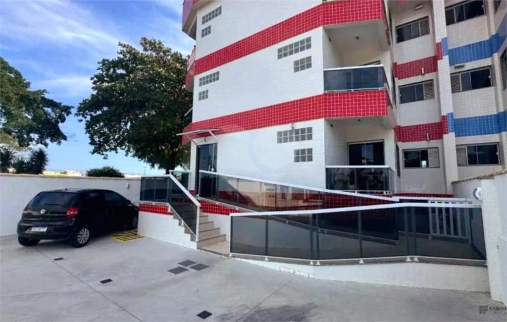 Apartamento à venda com 2 quartos, sendo 1 suíte, em Fluminense, São Pedro da Aldeia, RJ