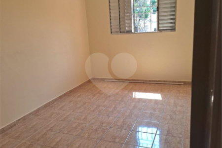Casa à venda com 2 quartos em Jardim Marisa, São Paulo, SP