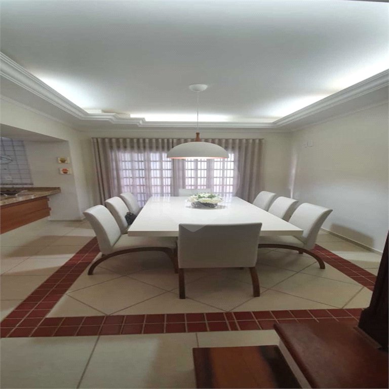 Casa à venda com 4 quartos, sendo 3 suítes, no condomínio Village Terras de Indaiá, Indaiatuba - SP