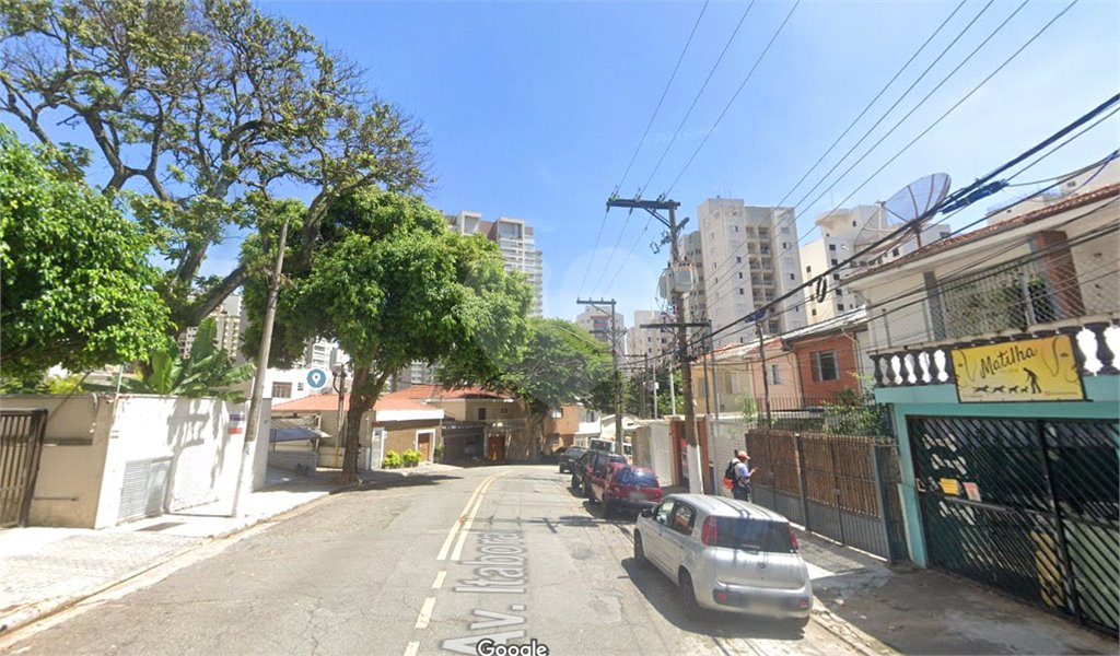 Sobrado px. Metrô Pça da Árvore