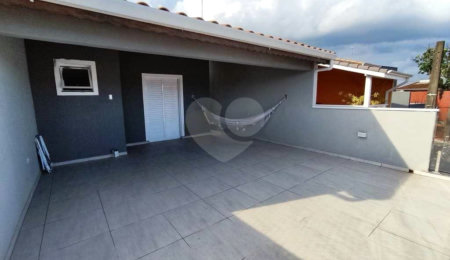 Sobrado à venda com 3 quartos, sendo 1 suíte,  em Residencial Colinas, Mogi das Cruzes, SP