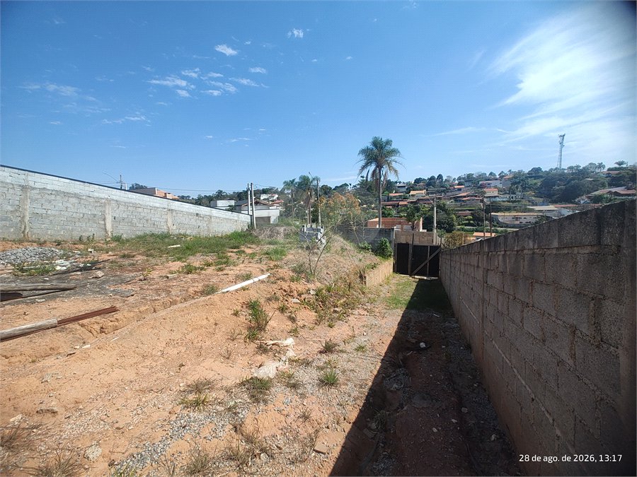 Terreno 810 metros à venda em Atibaia com projeto aprovado exclusivo de alto padrão com construção inacabada
