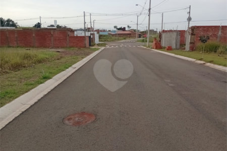 Terreno à venda com 2 quartos em Parque Itapê, Itapetininga, SP