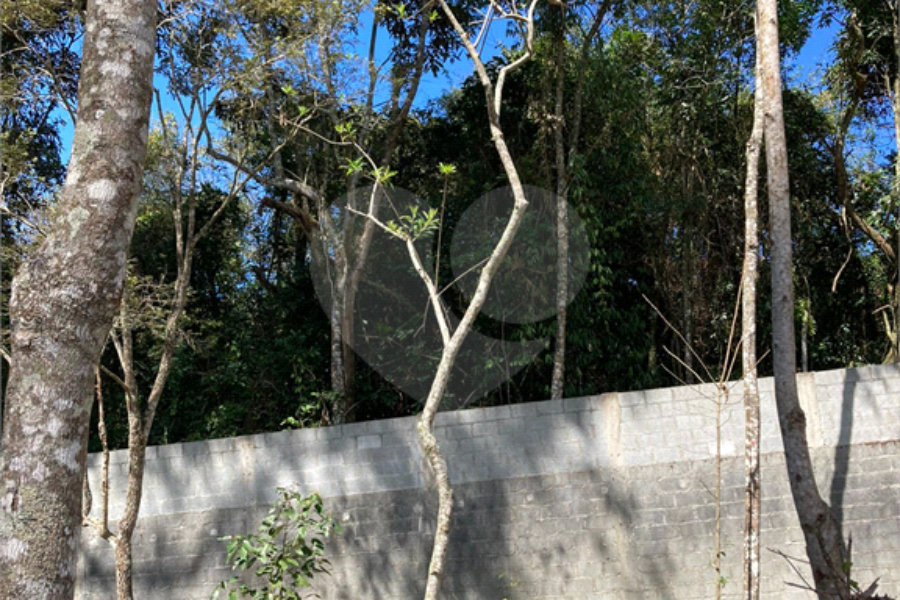 Terreno à venda no condomínio Suíça da Cantareira, Mairiporã - SP