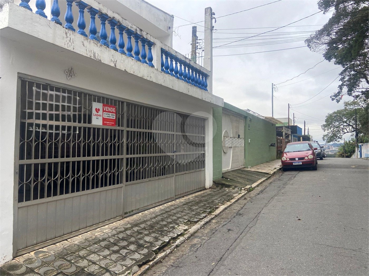 Sobrado à venda com 4 quartos, sendo 2 suítes, em Vila Ruth, Poá, SP