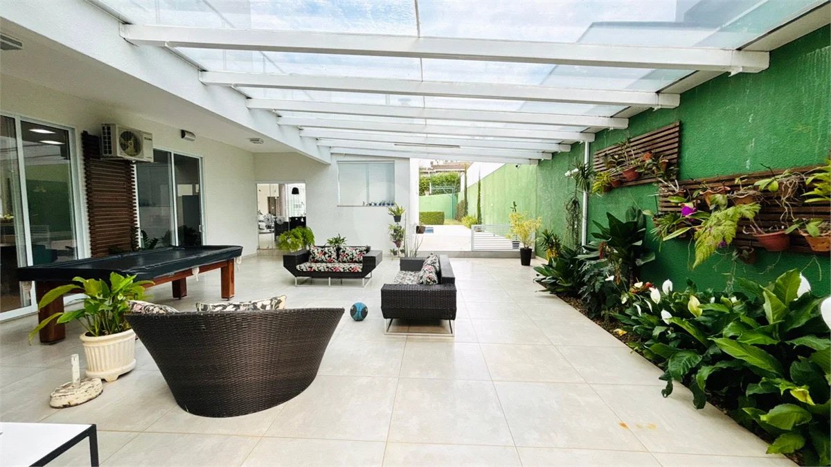 Casa à venda com 4 suítes no condomínio Dos Lagos, Itupeva - SP