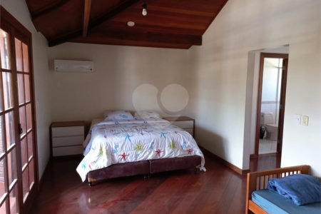 Casa à venda com 4 quartos, sendo 3 suítes,  em Geribá, Armação dos Búzios, RJ