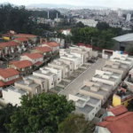 Casa à venda com 3 quartos, sendo 1 suíte, no condomínio Villaggio Viana, Cotia - SP