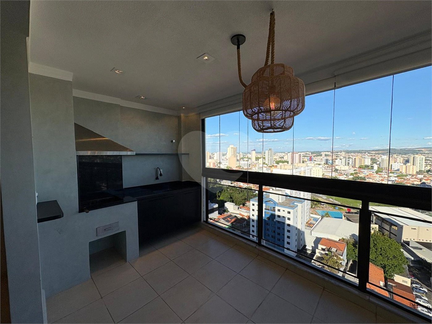 Apartamento à venda com 3 quartos, sendo 1 suíte, em Vila Independência, Sorocaba, SP