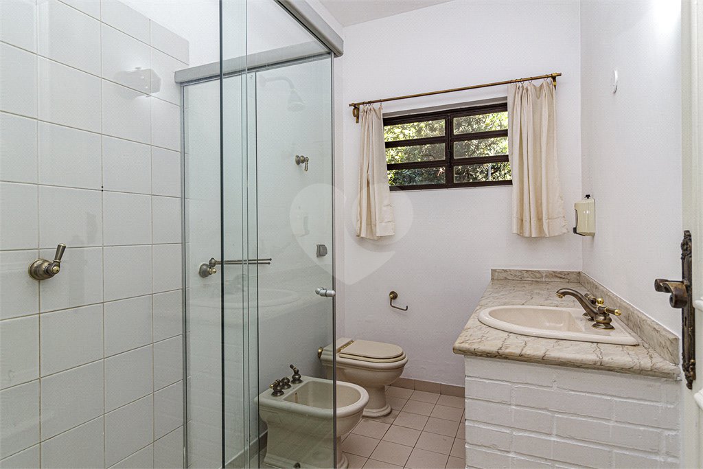 Casa Térrea à venda com 4 quartos, sendo 1 suíte, em Jardim Marajoara, São Paulo, SP