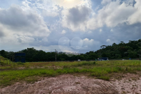 Terreno à venda em Fazenda Capelinha, Mogi das Cruzes, SP