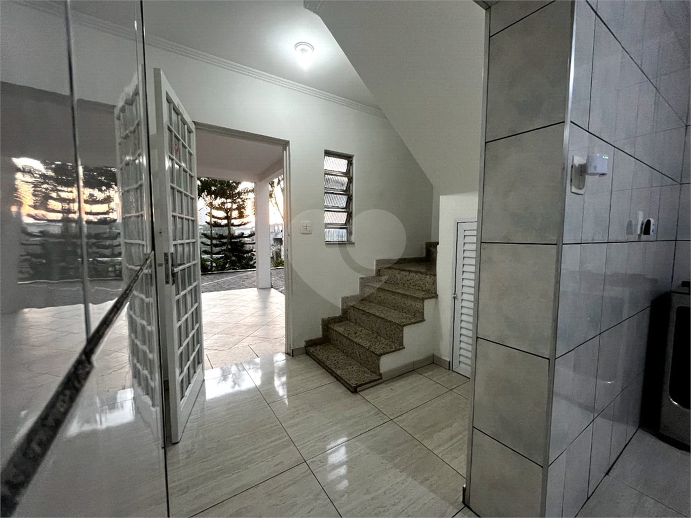 Sobrado à venda com 4 quartos, sendo 1 suíte,  em Vila Curuçá, Santo André, SP