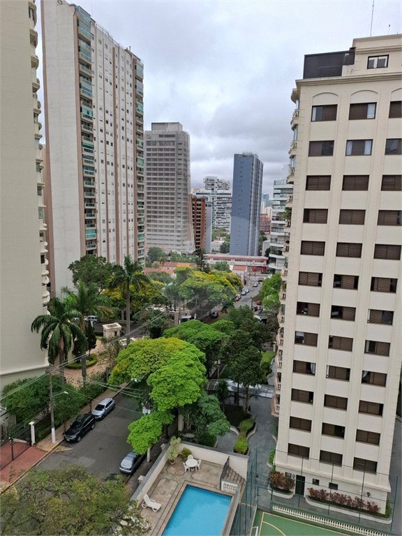Apartamento à venda com 4 quartos, sendo 2 suítes,  em Brooklin Paulista, São Paulo, SP