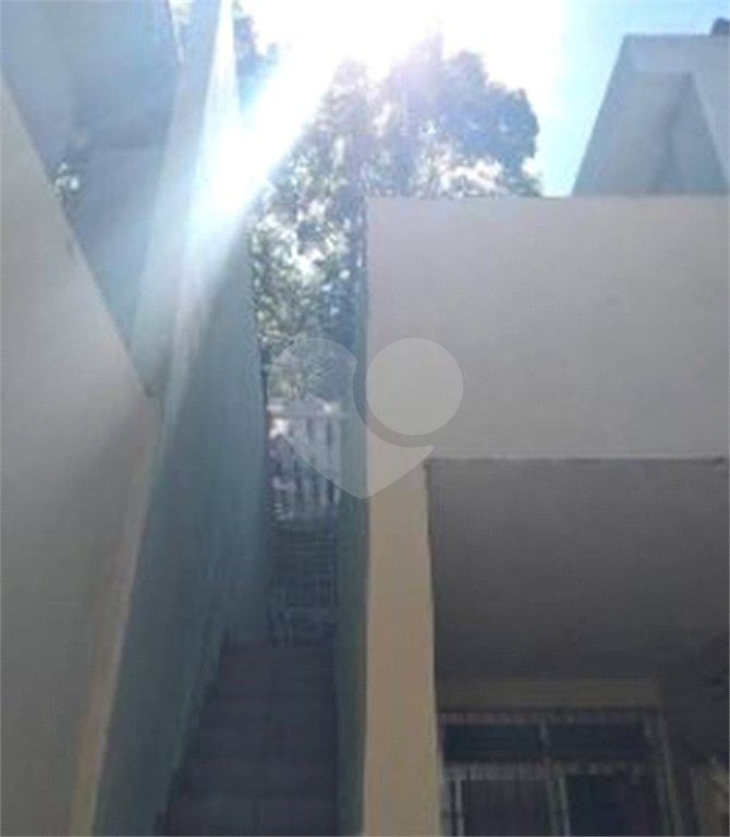 Casa Térrea à venda com 4 quartos, sendo 1 suíte,  em Vila Nivi, São Paulo, SP