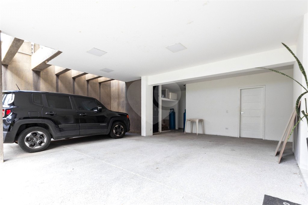 Casa à venda com 4 suítes no condomínio Villa Castanheira, São Paulo - SP