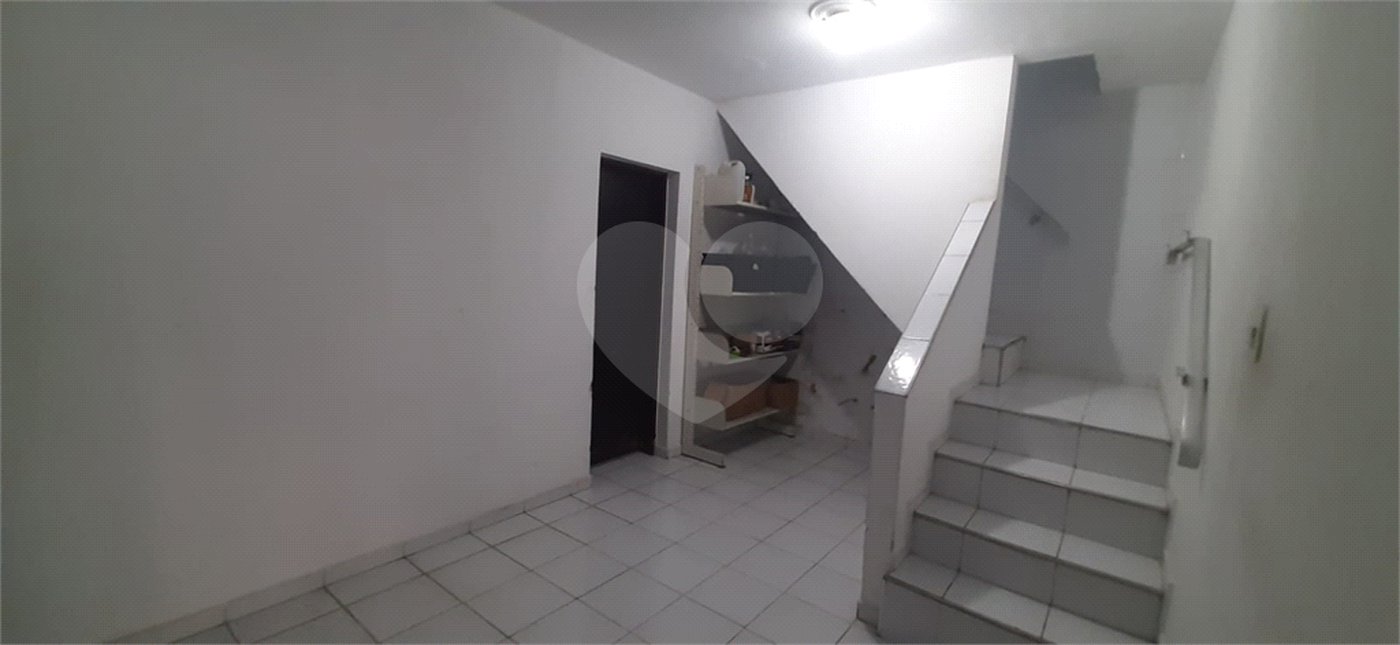 Sobrado à venda com 5 quartos, sendo 1 suíte,  em Vila Rosália, Guarulhos, SP