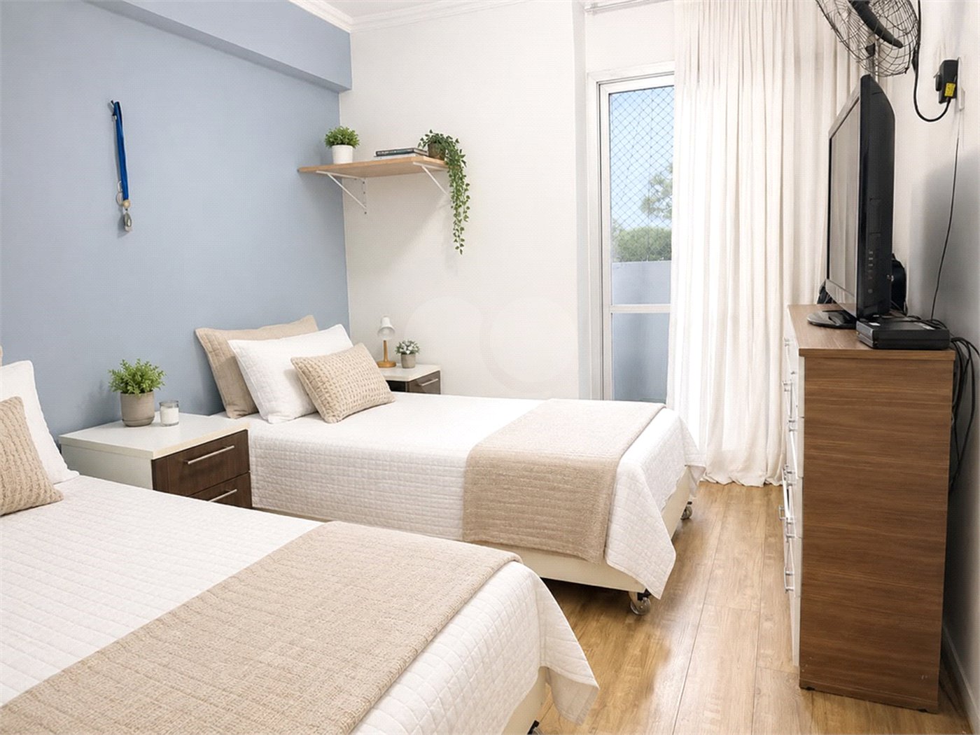 Apartamento à venda com 4 quartos, sendo 3 suítes,  em Interlagos, São Paulo, SP