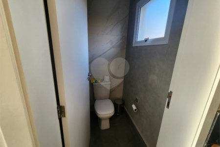 Casa de Vila à venda com 3 suítes em Inhayba, Sorocaba, SP