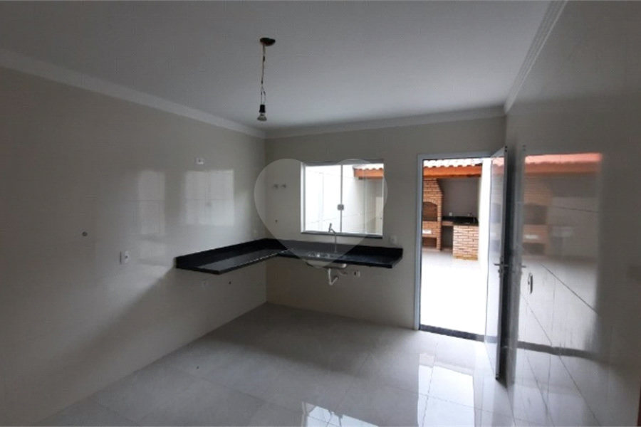Casa à venda com 3 suítes no condomínio Residencial Gaya, São Paulo - SP