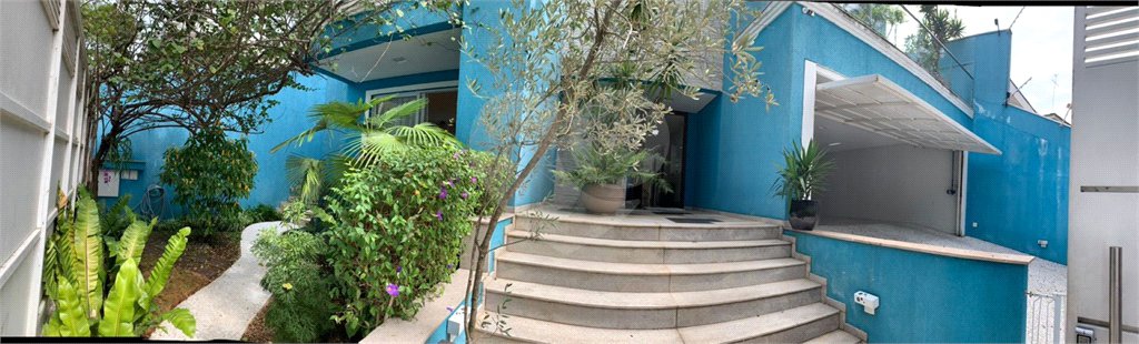 Casa à venda com 4 suítes em Santana, São Paulo, SP