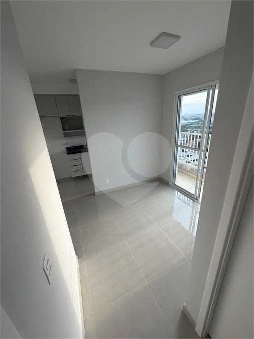Apartamento à venda na Vila São João, próximo as Shopping Internacional de Guarulhos, com 43 m² com 2 dormitórios e 1 vaga de garagem