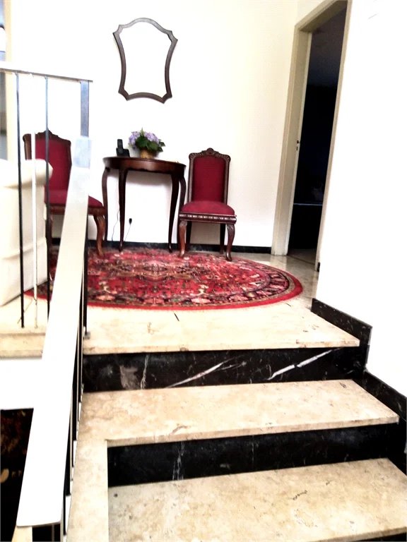 Sobrado à venda com 4 quartos, sendo 1 suíte,  em Vila Cordeiro, São Paulo, SP
