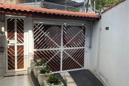 Sobrado à venda com 3 quartos em Parque Casa de Pedra, São Paulo, SP