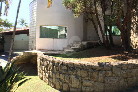 Casa à venda com 4 suítes no condomínio Estância Marambaia, Vinhedo - SP