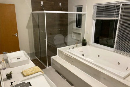 Casa à venda com 3 suítes no condomínio Jardim Primavera, Louveira - SP