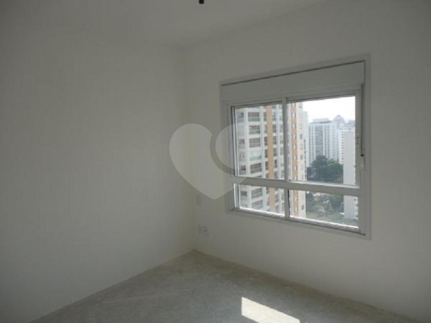 Apartamento à venda com 3 suítes em Campo Belo, São Paulo, SP