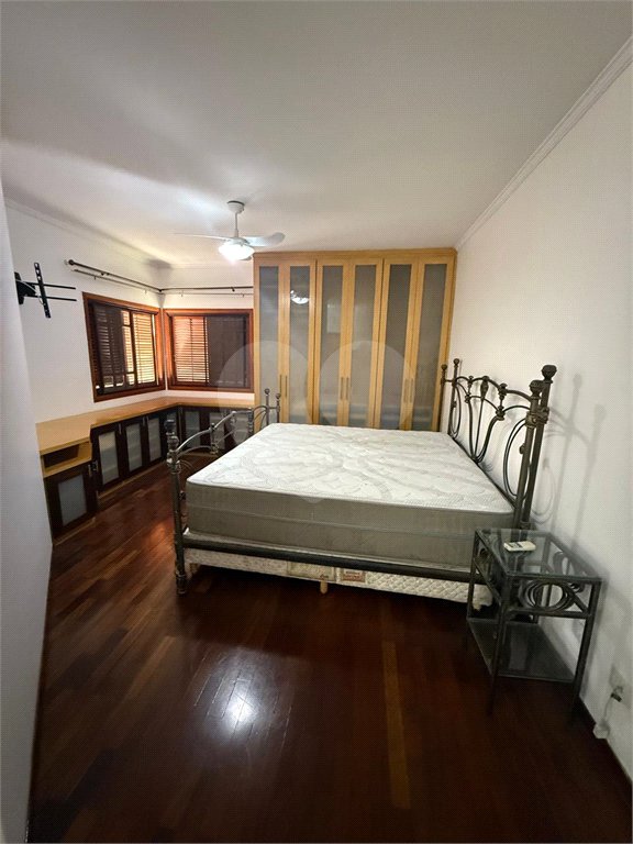 Casa à venda com 4 quartos, sendo 2 suítes,  no condomínio Arujá 5, Arujá - SP