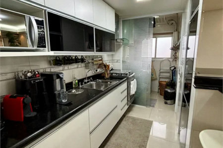 Apartamento à venda com 3 quartos, sendo 1 suíte, em Água Branca, São Paulo, SP