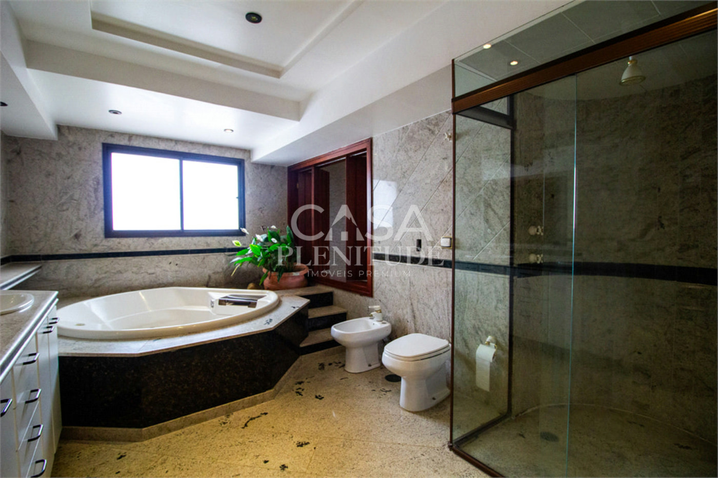 Apartamento à venda com 4 suítes no Centro, Sorocaba, SP