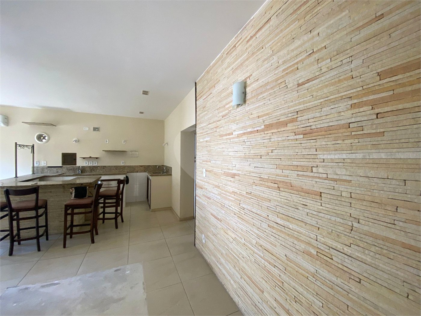 Casa à venda com 2 quartos, sendo 1 suíte, em Campo Grande, Rio de Janeiro, RJ