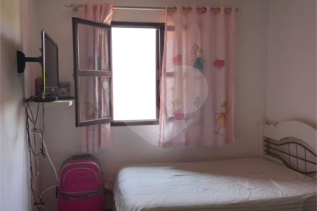 Sobrado à venda com 3 quartos, sendo 1 suíte,  em Vila Lavínia, Mogi das Cruzes, SP