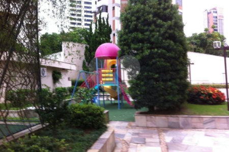 Apartamento à venda com 4 suítes em Real Parque, São Paulo, SP