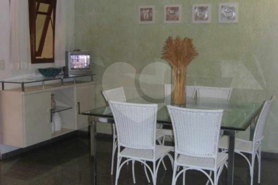 Sobrado à venda com 4 quartos, sendo 2 suítes, em Horto Florestal, São Paulo, SP