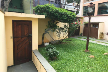 Casa à venda com 4 quartos, sendo 2 suítes,  em Vila Suzana, São Paulo, SP