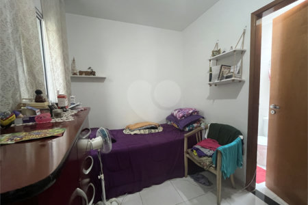 Casa à venda com 3 quartos, sendo 1 suíte,  no condomínio Capigaí, São Paulo - SP