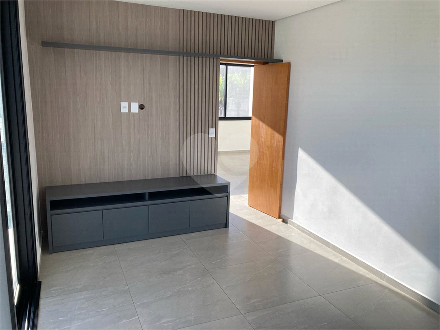 Casa à venda com 4 quartos, sendo 3 suítes,  no condomínio Reserva Granja Anita, Mogi das Cruzes - SP