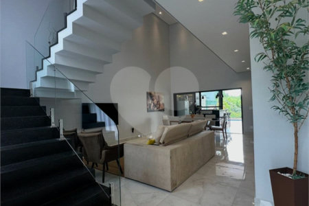 Casa à venda com 3 suítes no condomínio Residencial Milano, Indaiatuba - SP