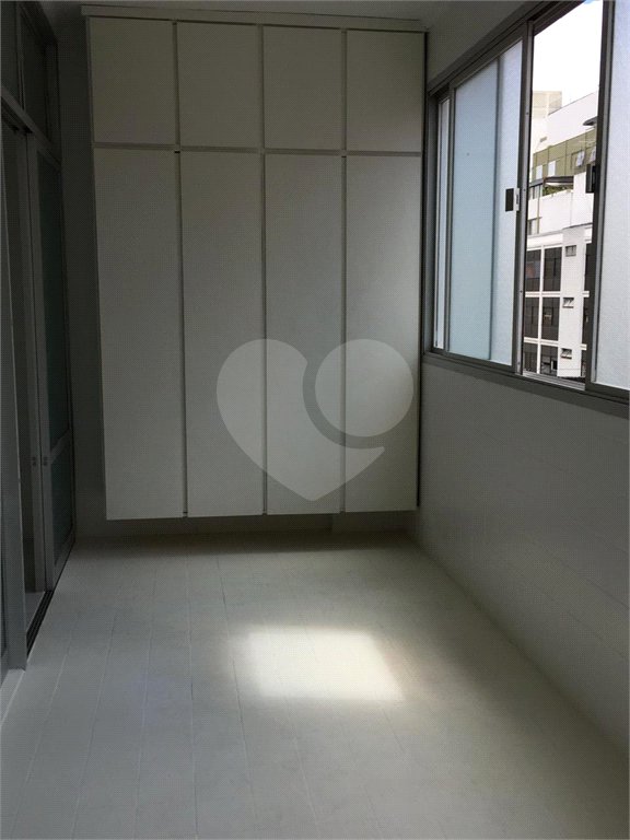 Apartamento à venda com 3 quartos, sendo 1 suíte, em Itaim Bibi, São Paulo, SP