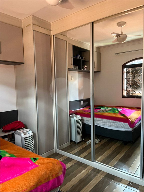 Sobrado à venda com 3 quartos, sendo 1 suíte, em Jardim Fernandes, São Paulo, SP