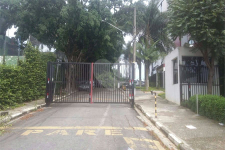 Apartamento à venda com 2 quartos, sendo 1 suíte,  em Fazenda Morumbi, São Paulo, SP