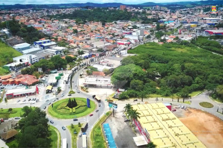 Terreno à venda com 1 suíte no condomínio Recanto do Parque, Itatiba - SP